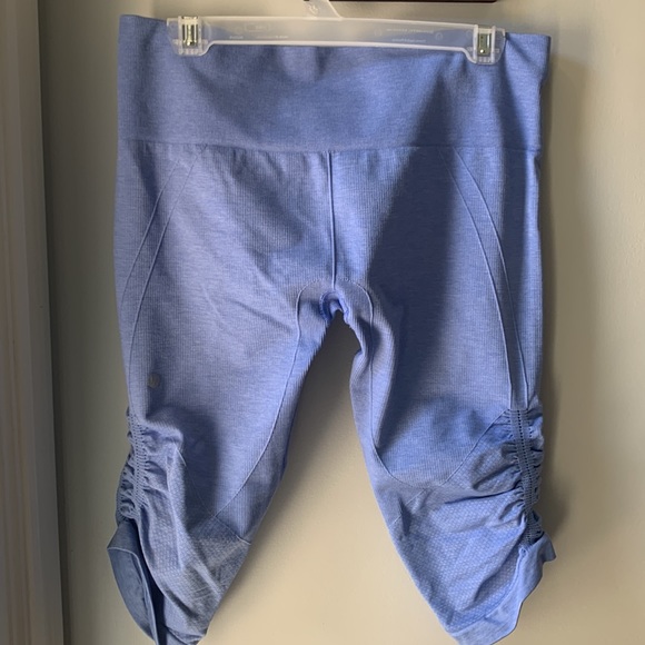 NWOT Lululemon Cropped Cinched Legging - Picture 2 of 3